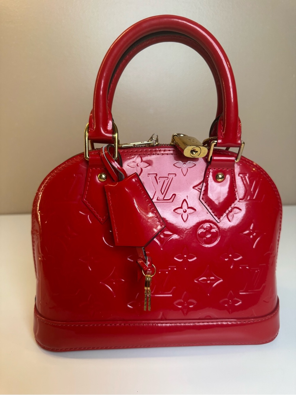 Louis Vuitton Red Patent Alma Satchel with Gold Hardware - Picture 4 of 10